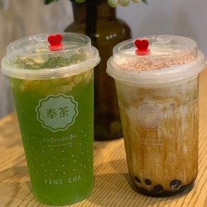 Meet your Posher, Phoenix